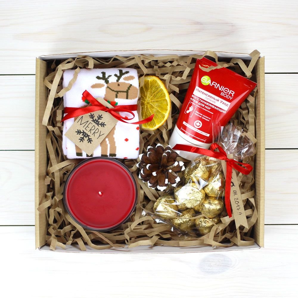 Подарок на 8 марта коллегам женщинам