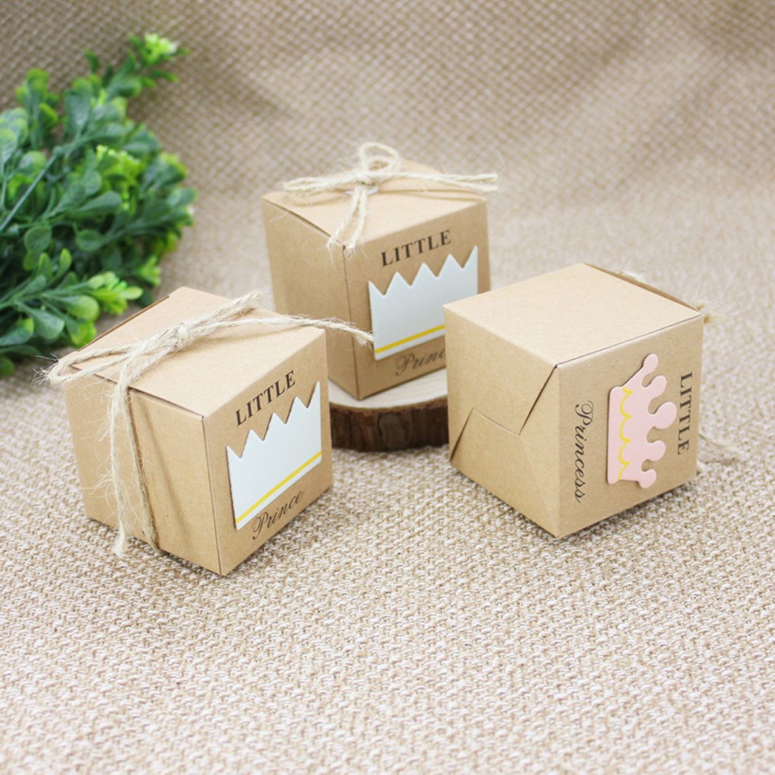 Крафтовая коробка для подарка