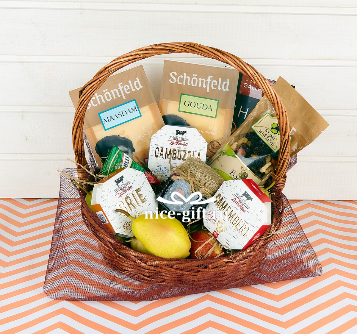 Корзинки с сыром подарочные