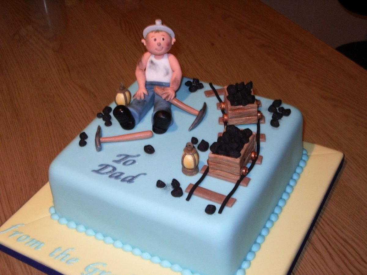 Торт Шахтеру на день рождения