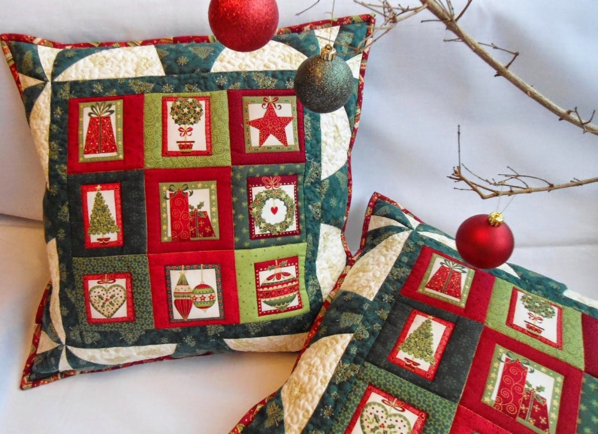 Новогодние подушки пэчворк