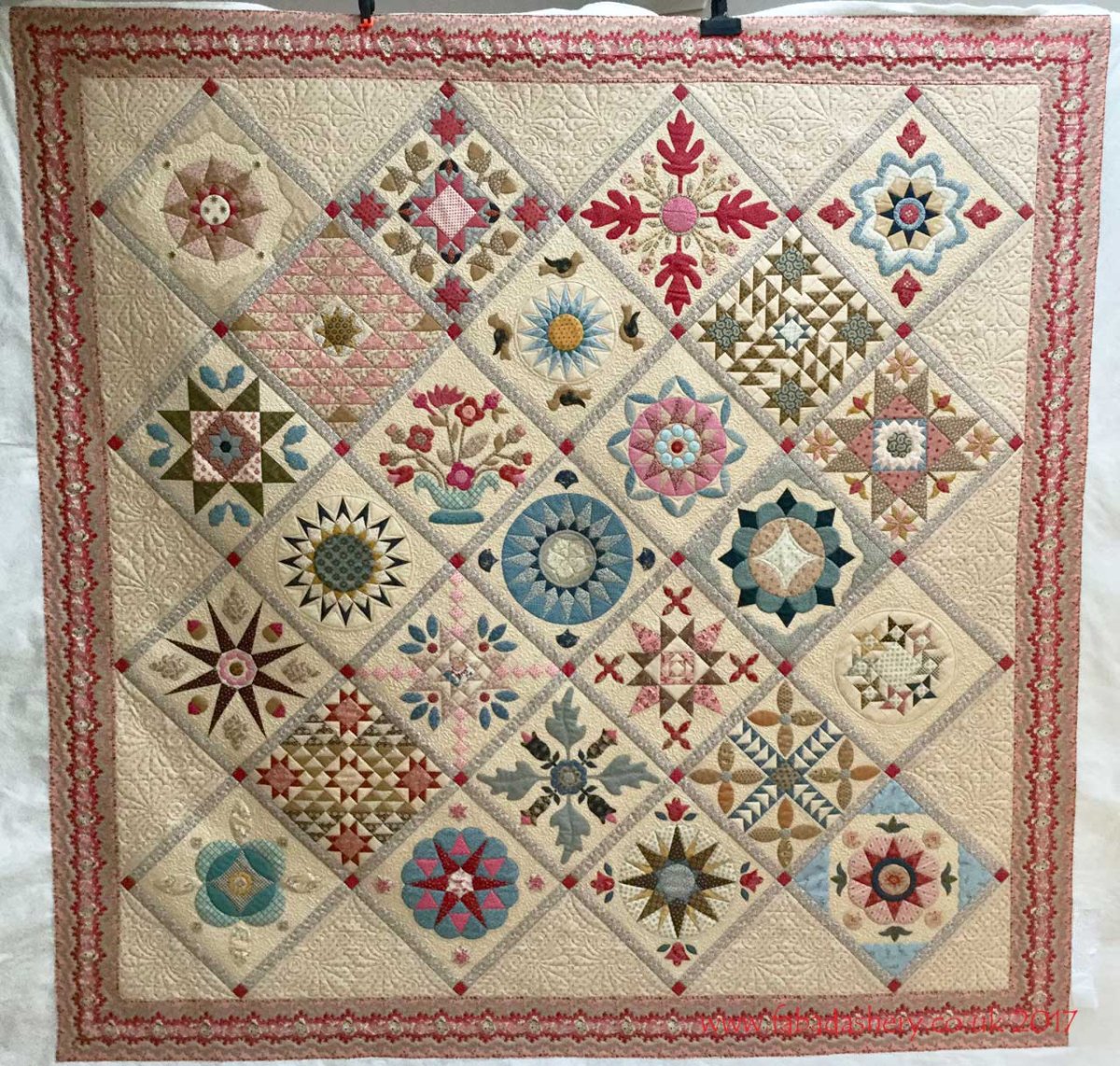 Прихватки с аппликацией из ткани