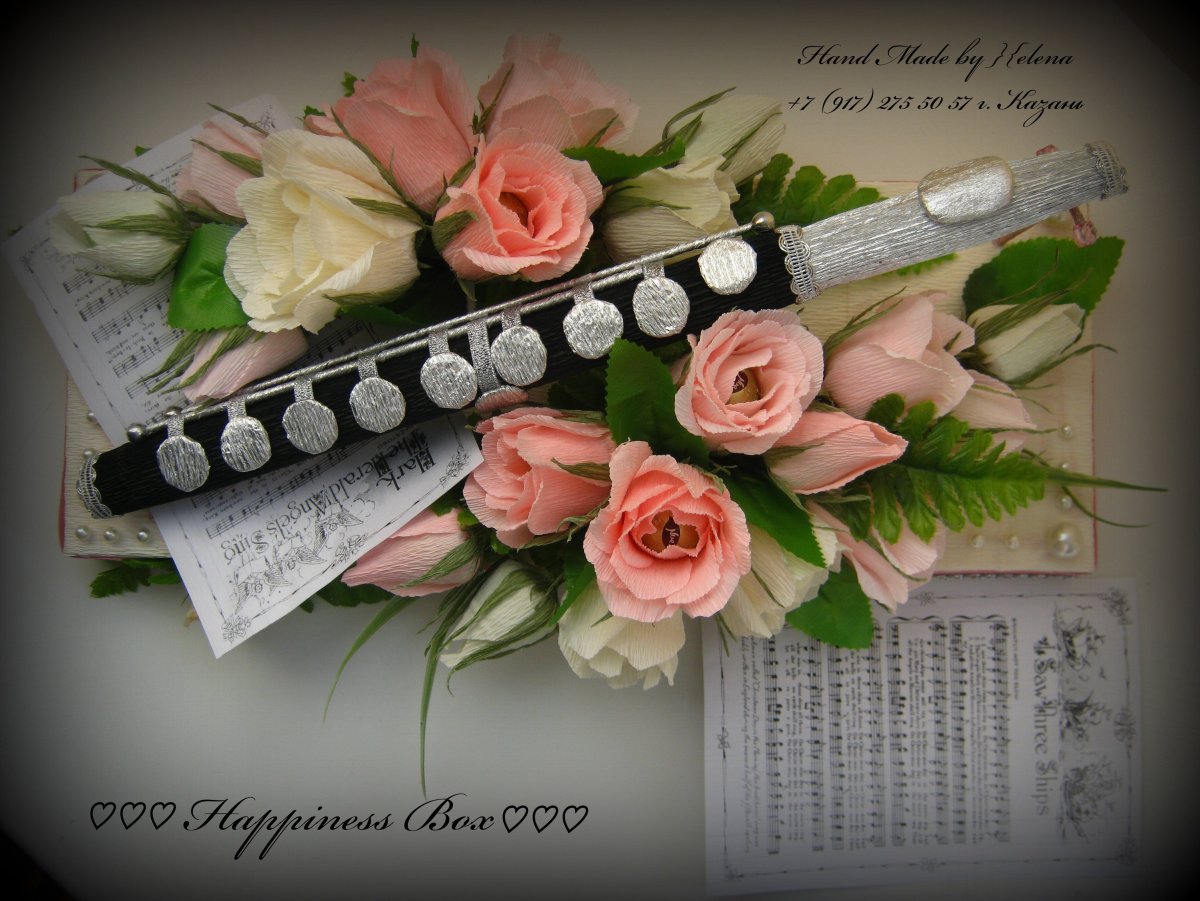 Брошь скрипичный ключ из бисера