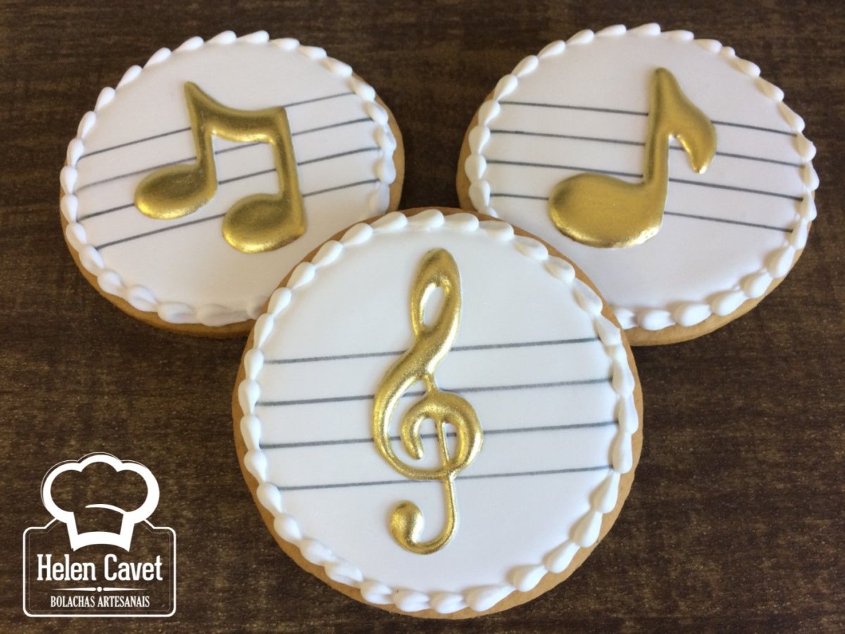 Брошь саксофон