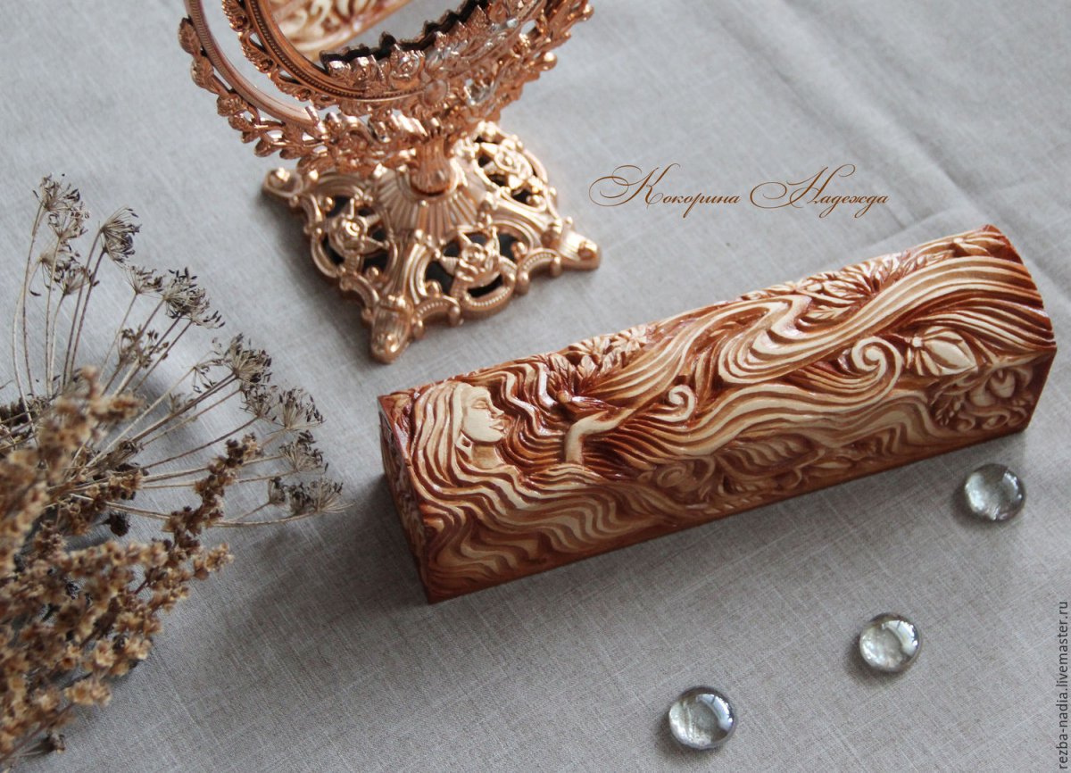 Рыбка из дерева