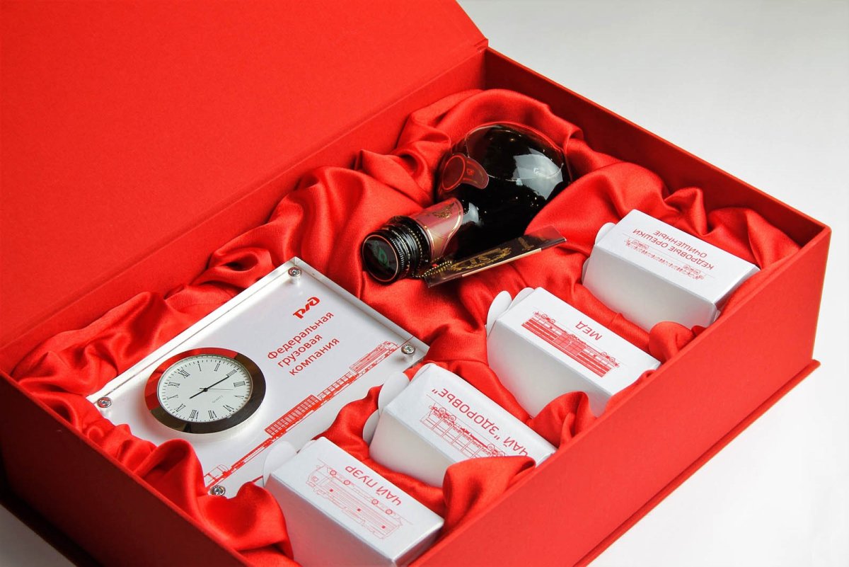 Корпоративные подарки на НГ