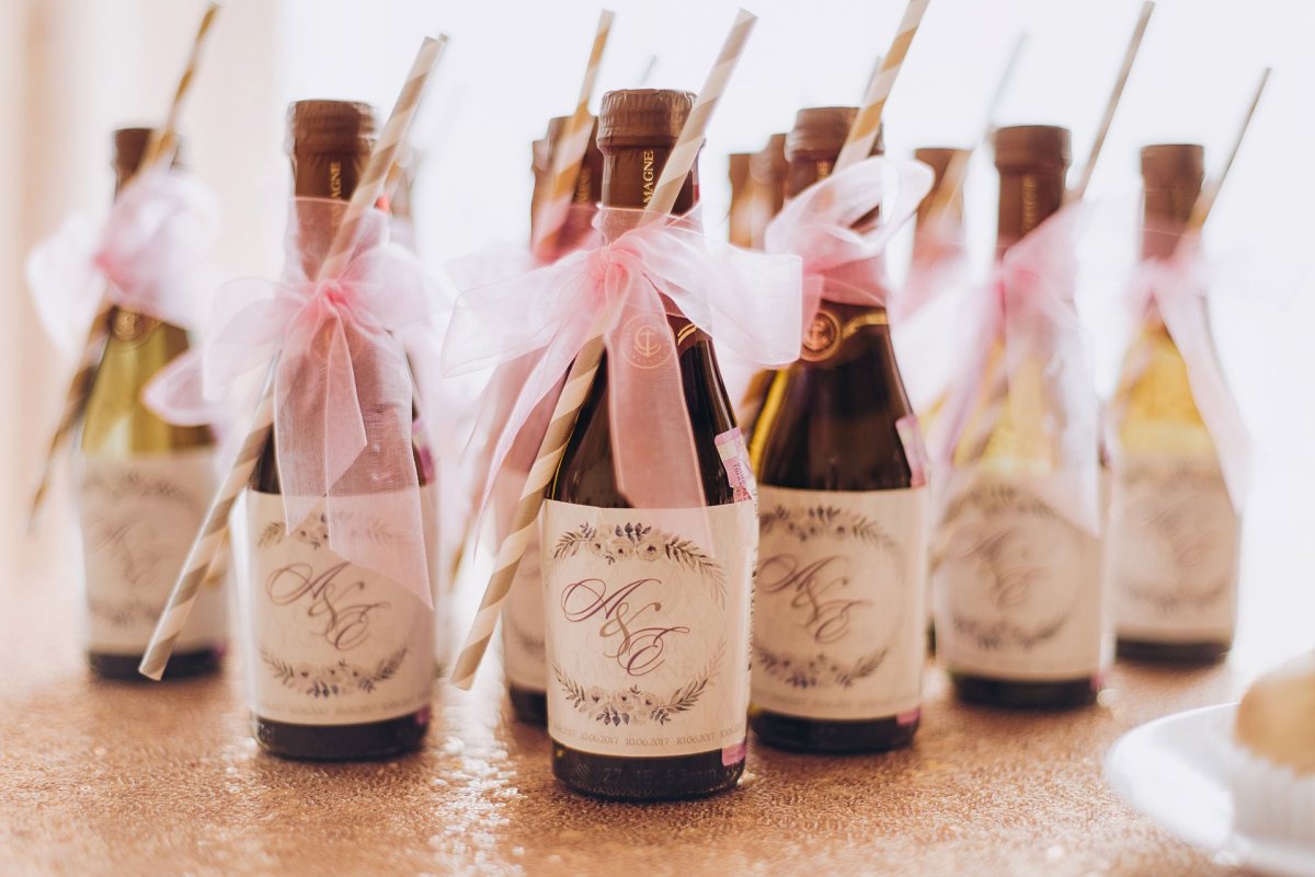 Шоколадки в подарок гостям на свадьбу