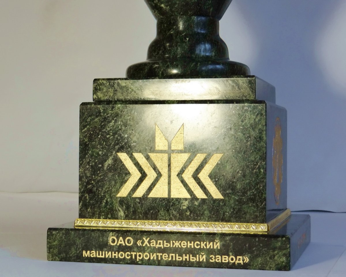 Сувенирная продукция с логотипом