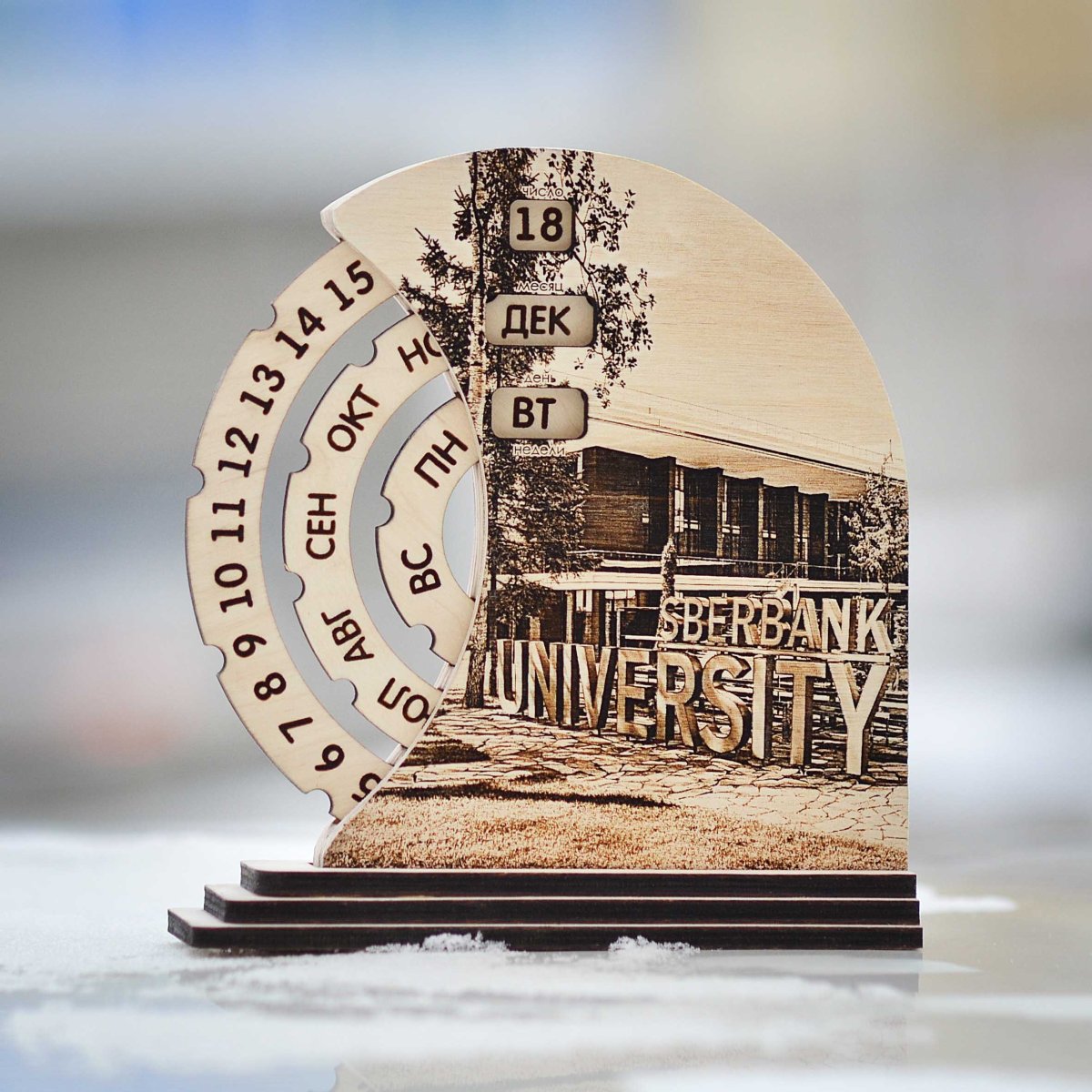 Подарочные коробки из дерева