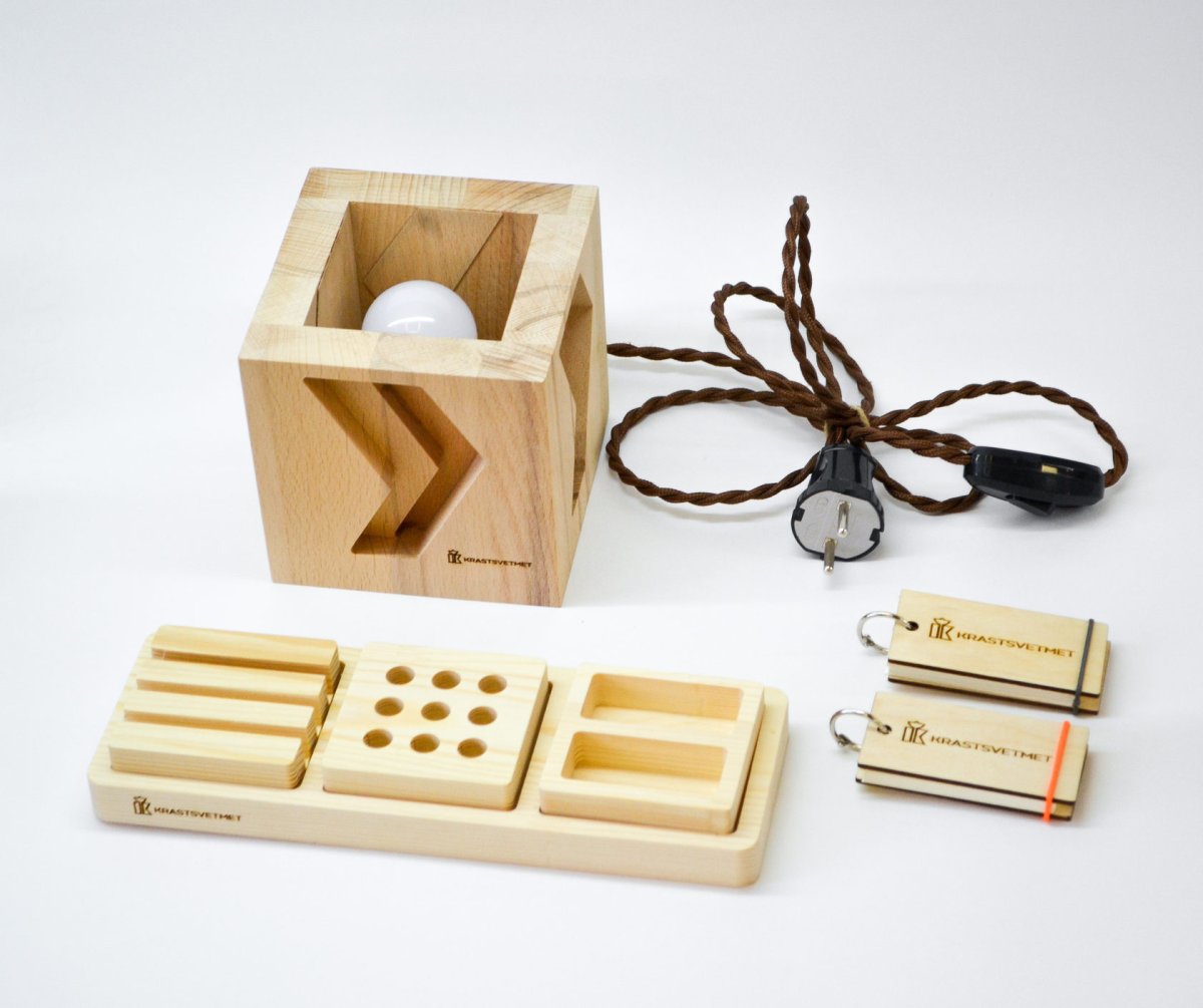 Сувениры из дерева