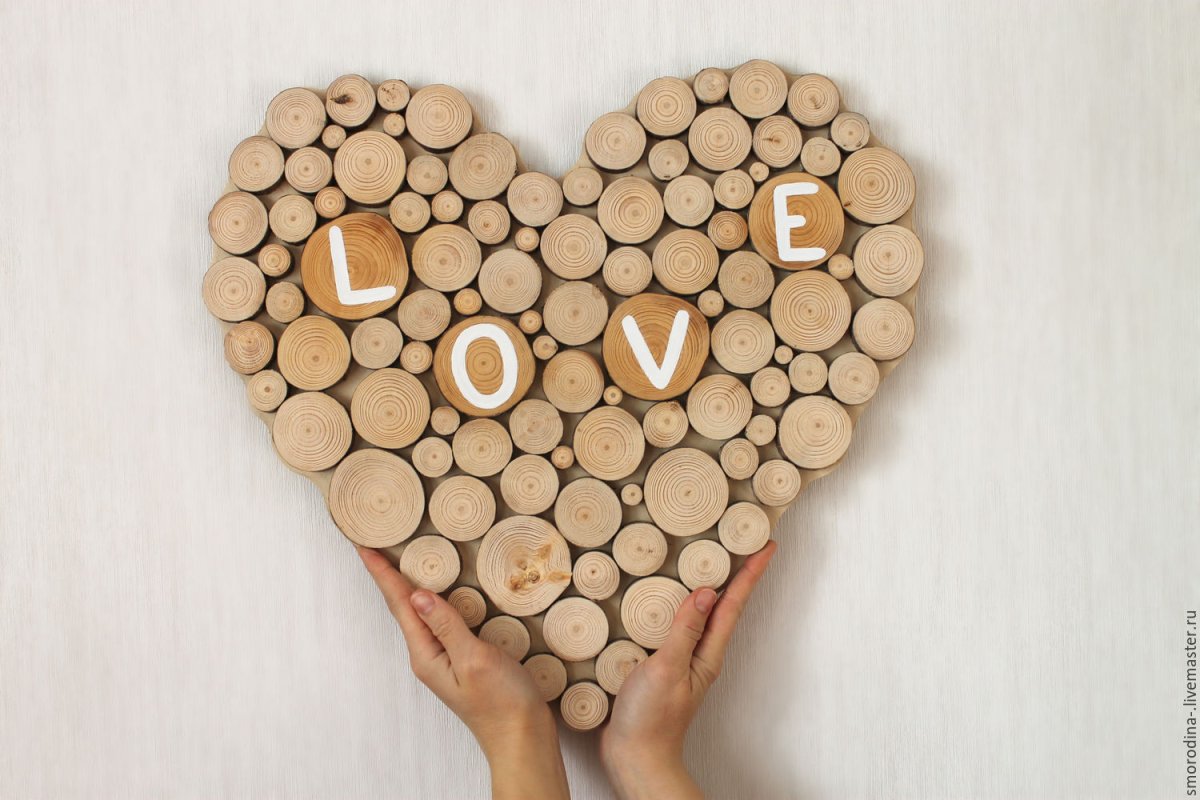 Сувениры из дерева