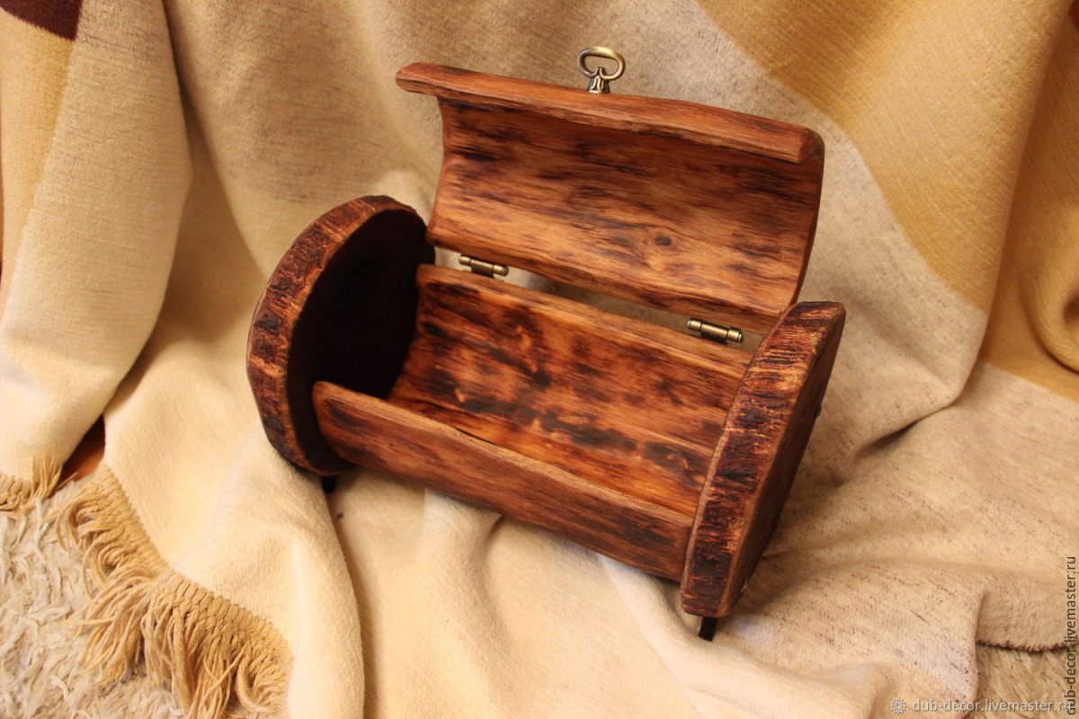 Деревянная коробочка