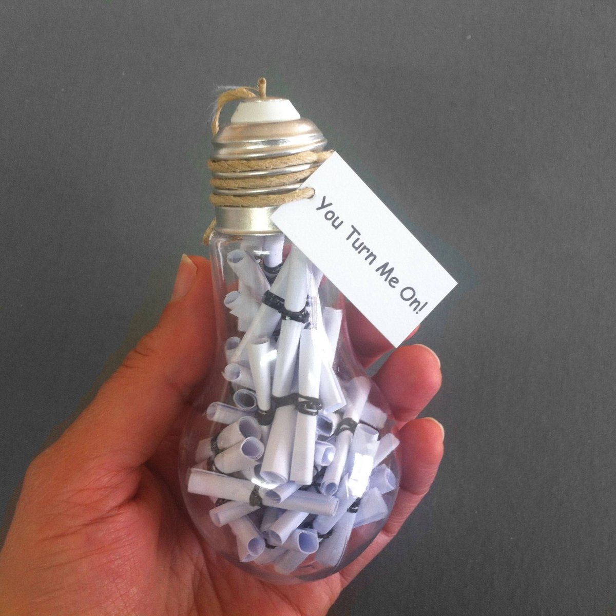 Оригинальный подарок мужчине на день электрика