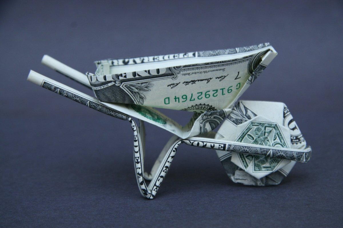 Сувениры из денежных купюр