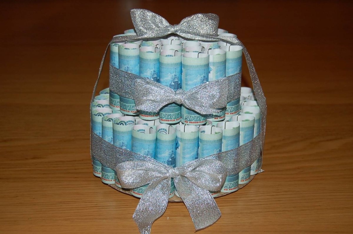 Оригинальный подарок из купюр