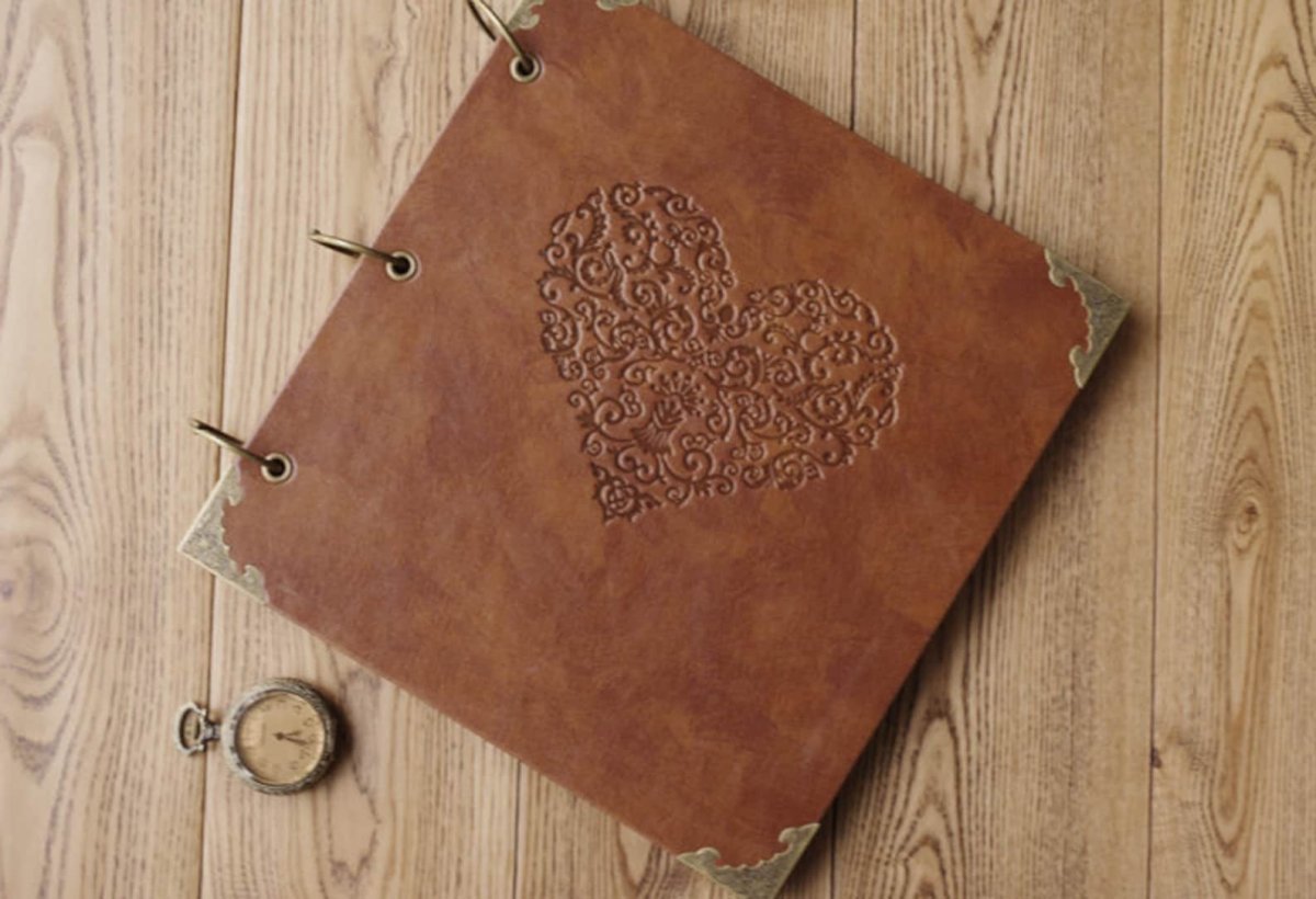 Сувениры на кожаную свадьбу