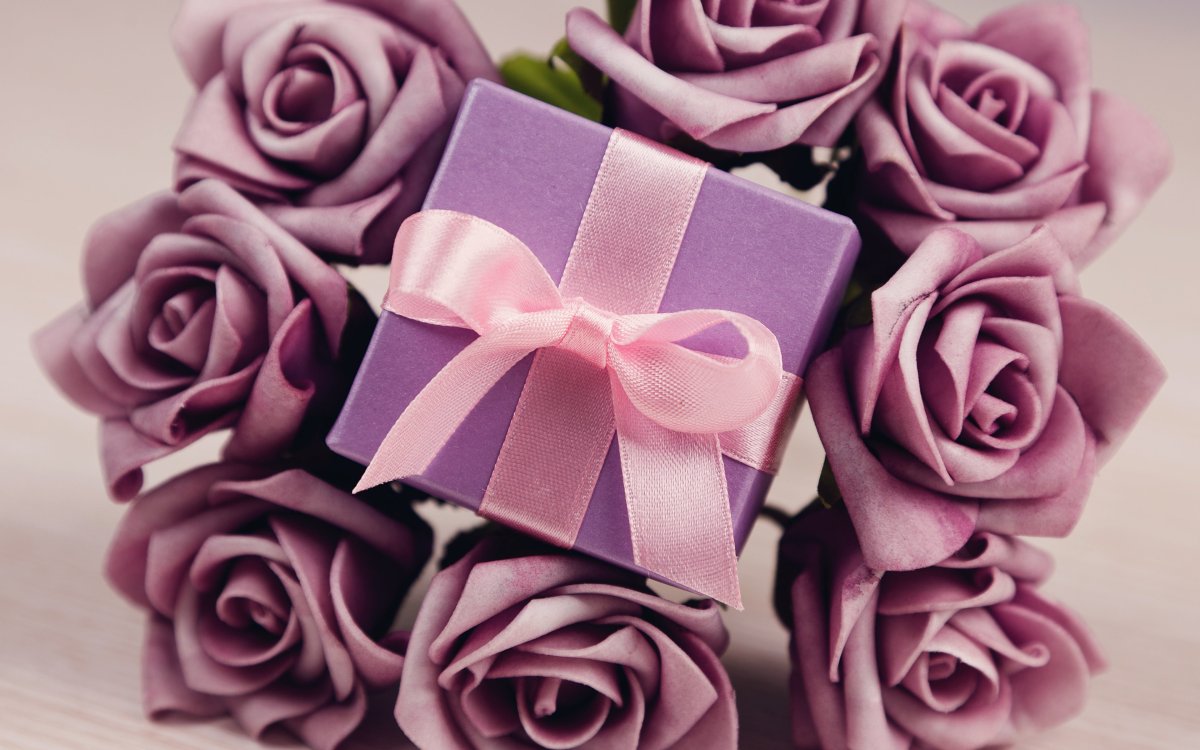 Красивые цветы в подарок