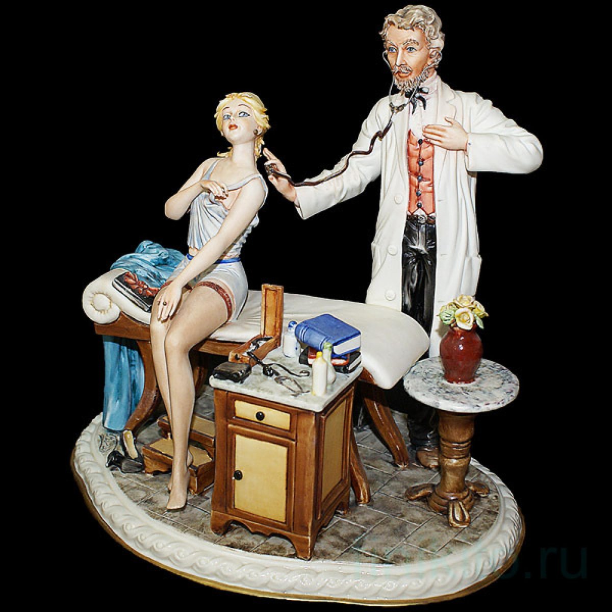 Статуэтка "врач", la Medea