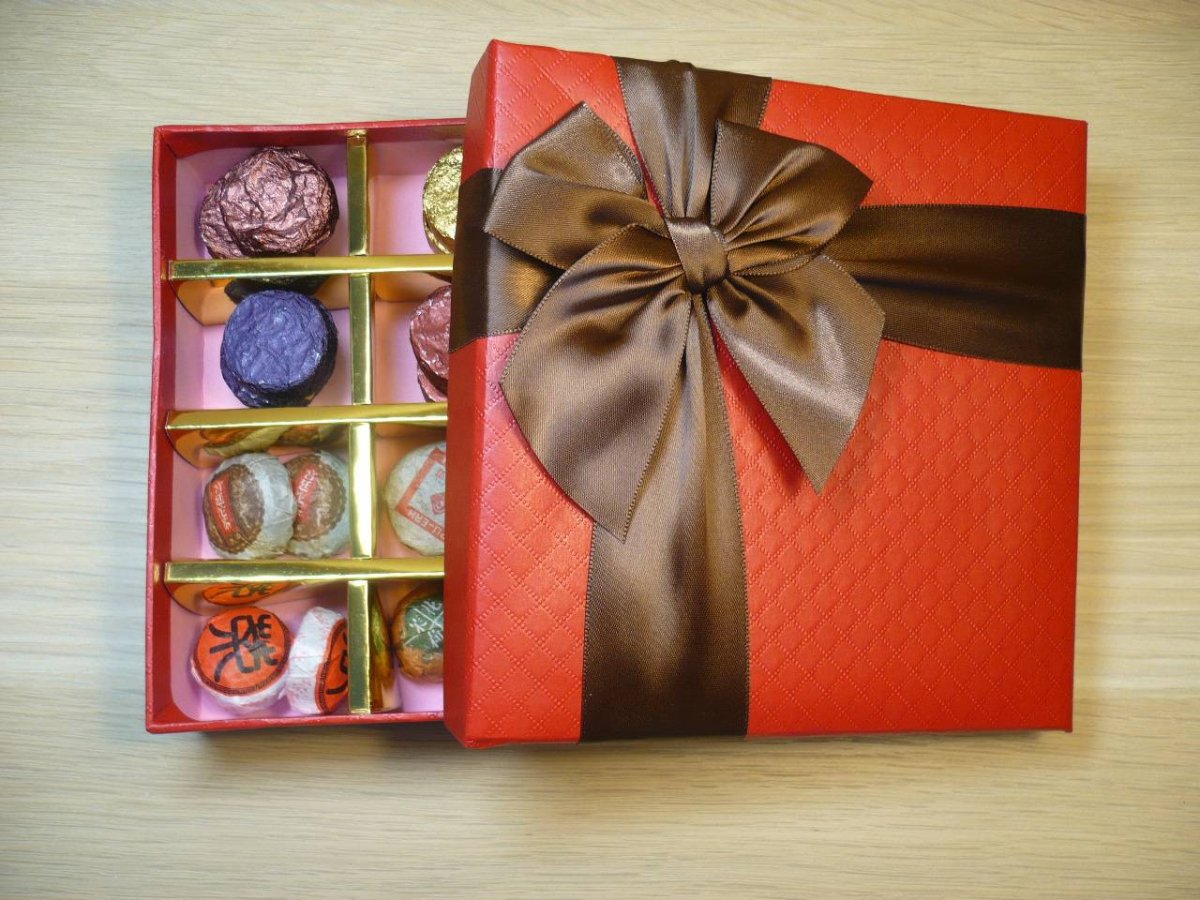 Подарочная коробка внутри