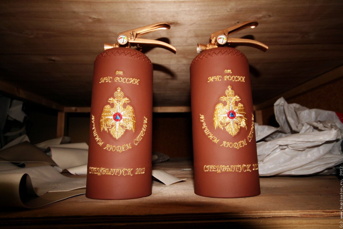 Торт с пряниками пожарная машина