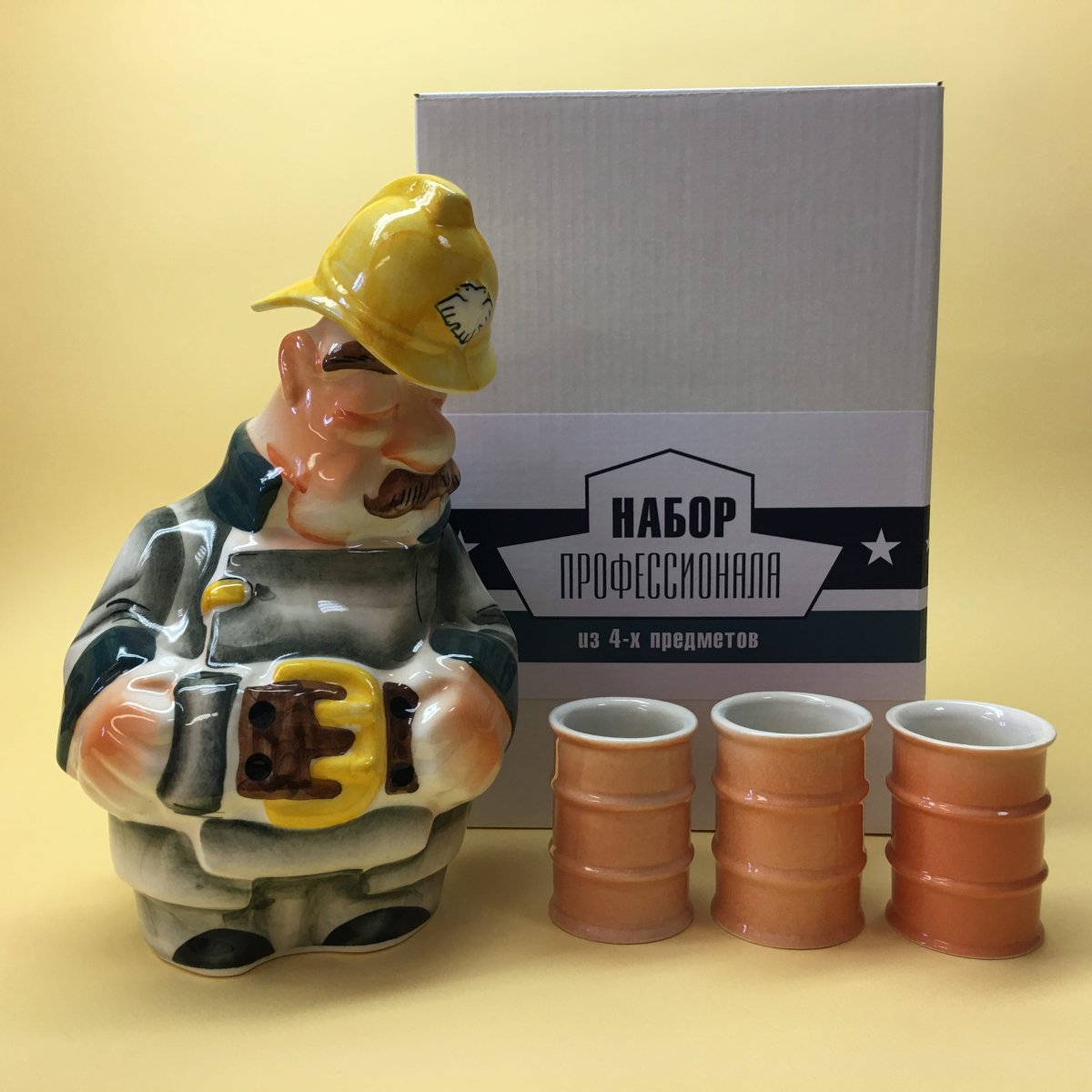 First in last out Firefighter эмблема