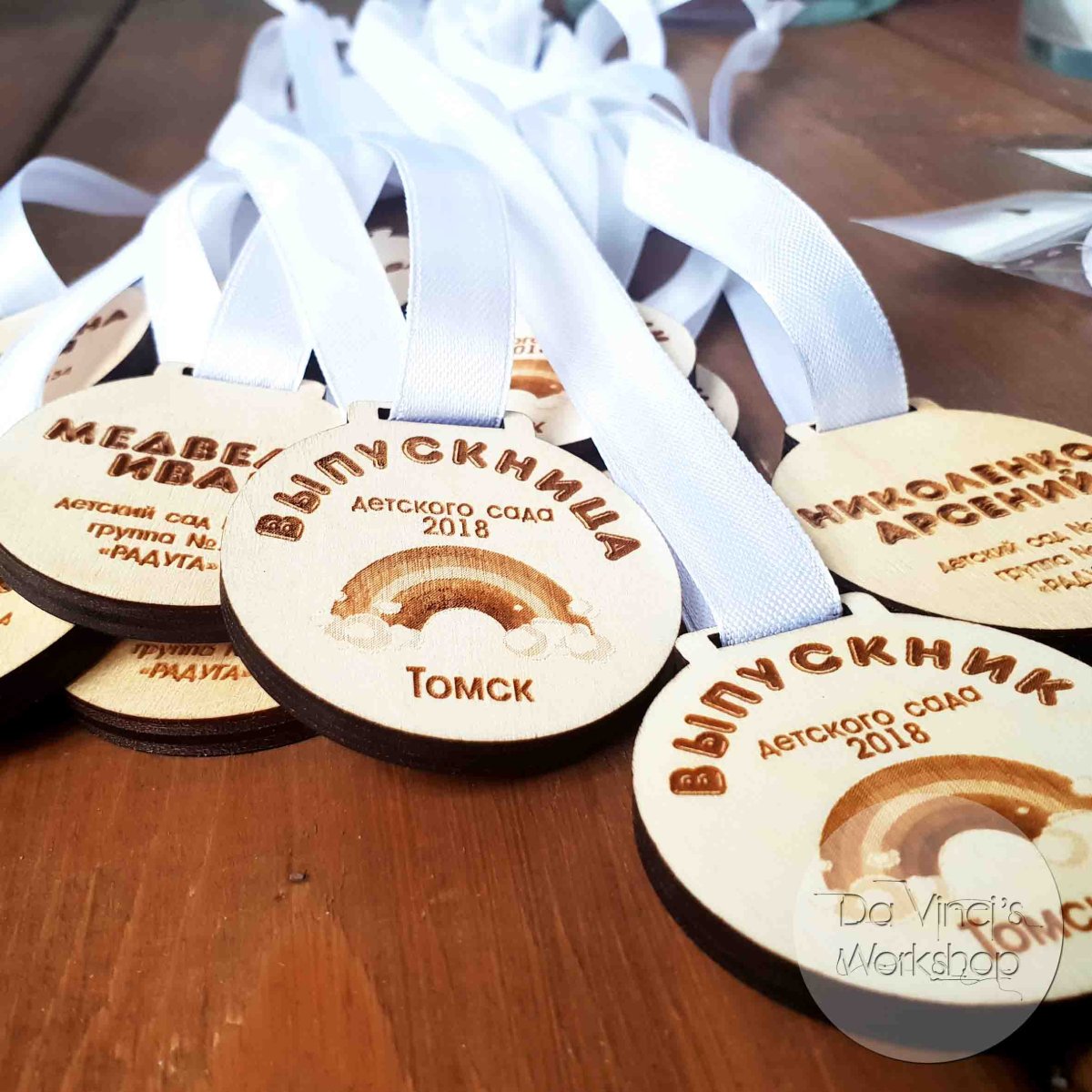 Сувениры из дерева