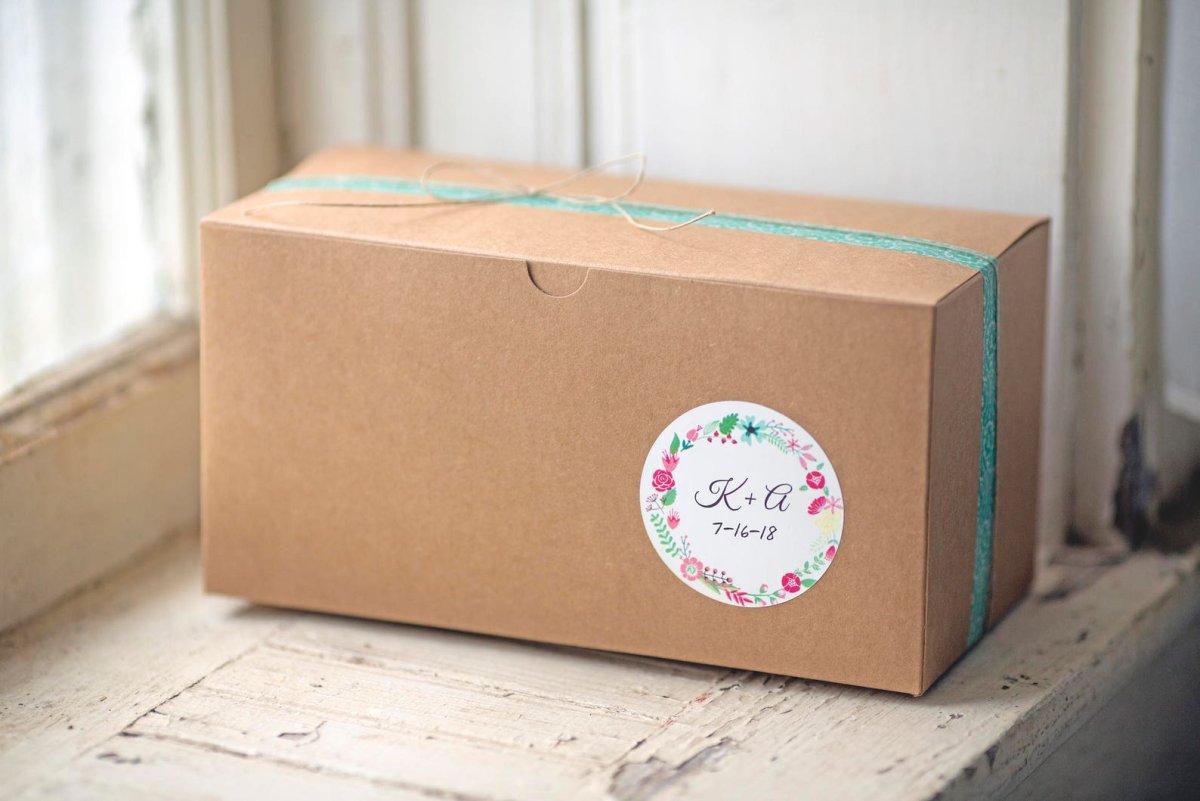 Коробки для упаковки одежды