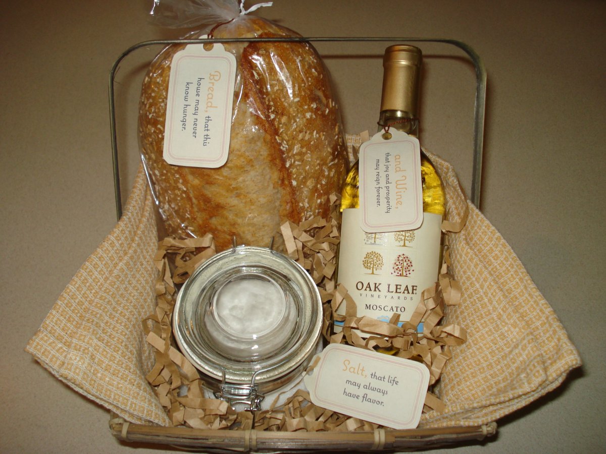 Интересный подарок на новоселье